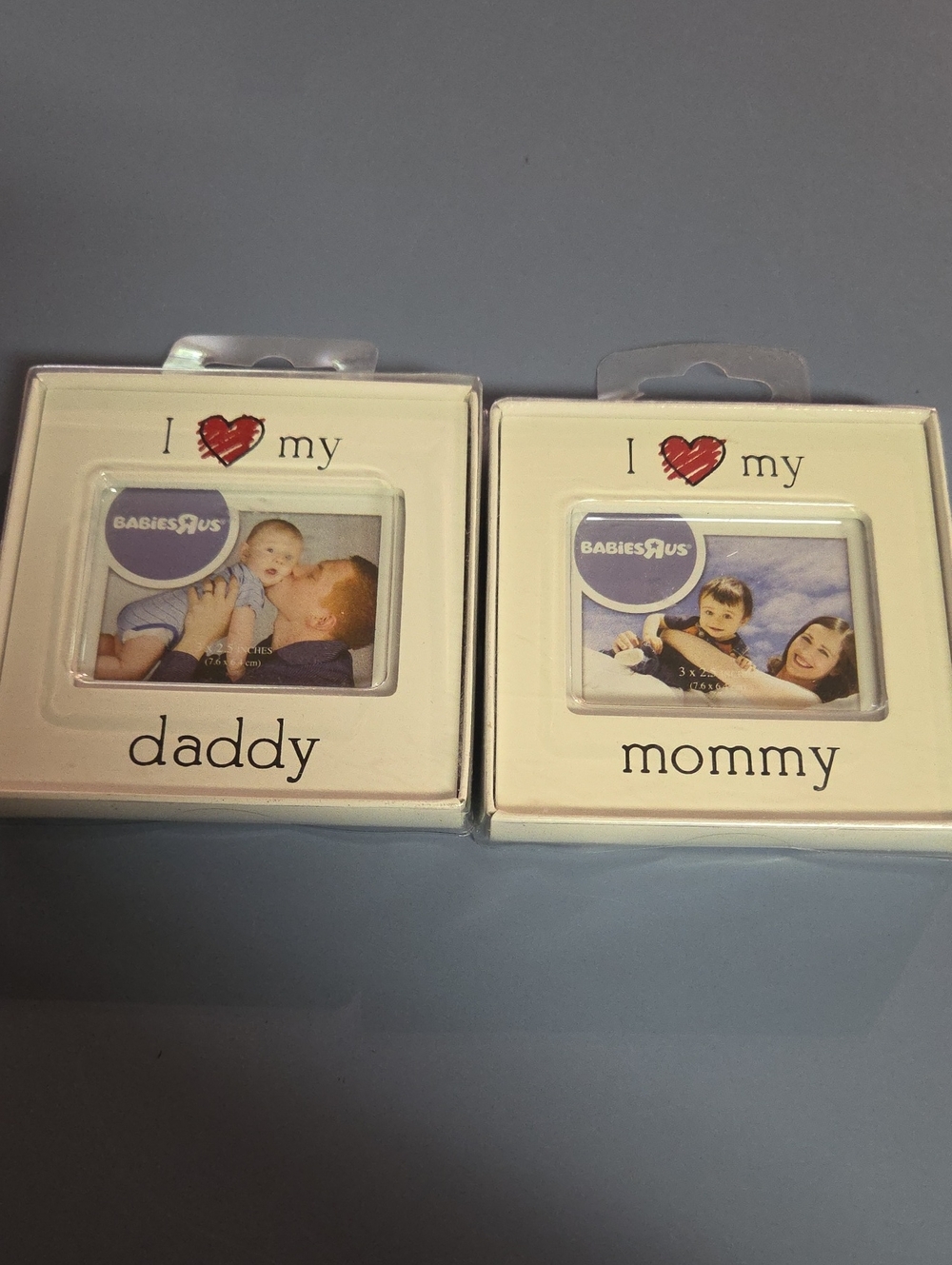 BabiesRUs White Magnetic "I ♥ my" Daddy & Mommy Photo Frame Set